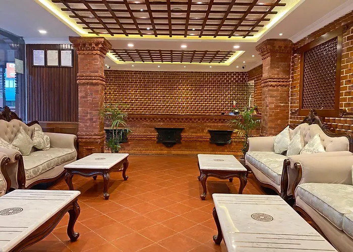 Shine Boutique Hotel *