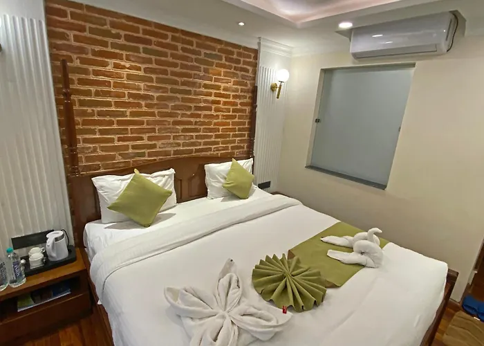 Shine Boutique Hotel